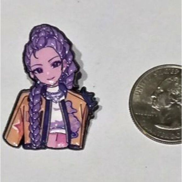 Netflix Huntrix KPOP Demon Hunters Anime Style Rumi Pin Collectible Edition - Picture 3 of 3